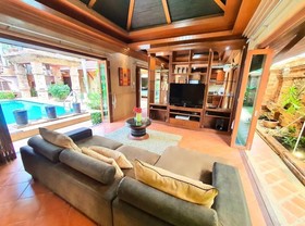 Balinese Pool Villa in Rawai