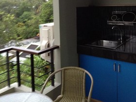 Benjamas Place