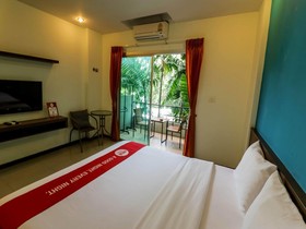 Benjamas Place by NIDA Rooms