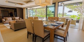 CasaBay Luxury Pool Villas