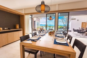 CasaBay Luxury Pool Villas