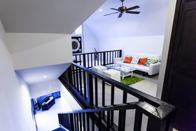 Champagne Villa by Jetta