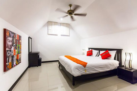 Champagne Villa by Jetta