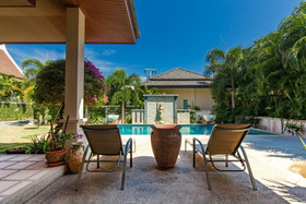 Corton Villa by Jetta