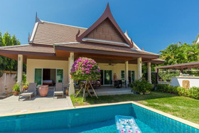 Corton Villa by Jetta