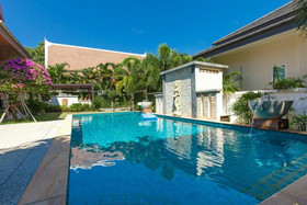 Corton Villa by Jetta