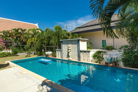 Corton Villa by Jetta