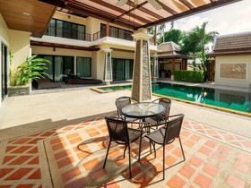 Empylean Modern Thai Villa