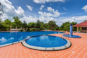 Fisherman Way Beach Resort