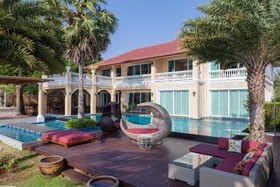 Fisherman Way Beach Resort