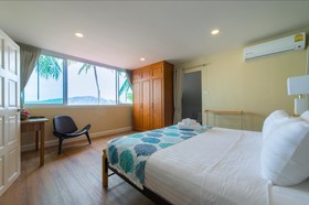 Fisherman Way Beach Resort