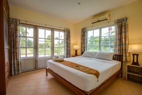 Fisherman Way Beach Resort