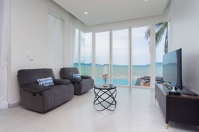 Fisherman Way Beach Resort