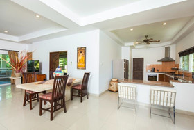 La Romanee Infinity By G Estate