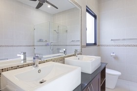 Luxury Villa Onyx Nai Harn Beach