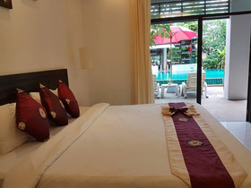 Monaburi Boutique Resort