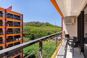 Naiharn Pearl Condo Hotel by Villacarte