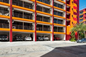 Naiharn Pearl Condo Hotel by Villacarte
