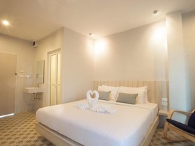 Nature Pine Residence