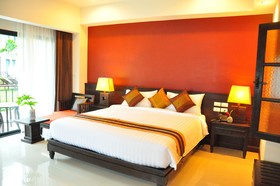 Navatara Phuket Resort