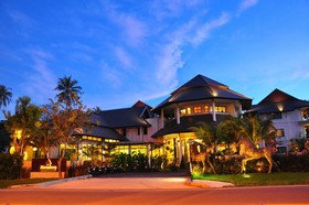 Navatara Phuket Resort