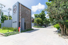 Onyx Pool Villa by Rents In Phuket