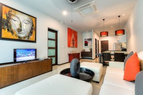 Onyx Pool Villa by Rents In Phuket