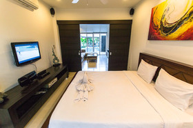 Oxygen Pool Villa by Rents In Phuket