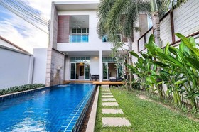 Oxygen Pool Villa by Rents In Phuket