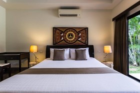 Phuket Pool Residence