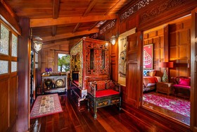 Royal Thai Villas