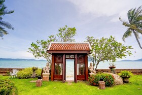 Royal Thai Villas