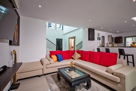Thaimond Residence By TropicLook