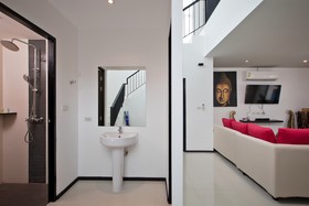 Thaimond Residence By TropicLook