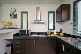 Thaimond Residence By TropicLook