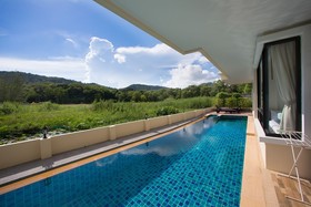 The Lago Condominium