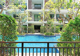 The Title - West Wing Apartments by Trips Phuket