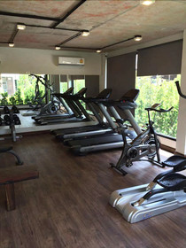 The Title - West Wing Apartments by Trips Phuket