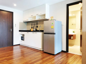 The Title - West Wing Apartments by Trips Phuket