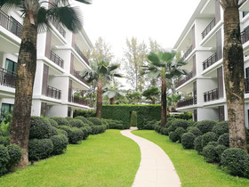 The Title - West Wing Apartments by Trips Phuket