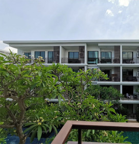 The Title - West Wing Apartments by Trips Phuket