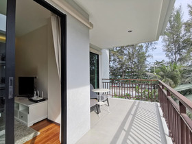 The Title - West Wing Apartments by Trips Phuket