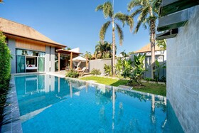 Tropical Pool Villa
