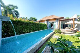 Tropical Pool Villa