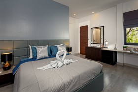 Utopia Naiharn Villa