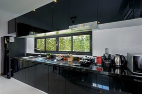 Utopia Naiharn Villa