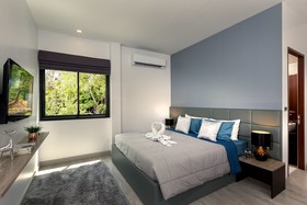 Utopia Naiharn Villa