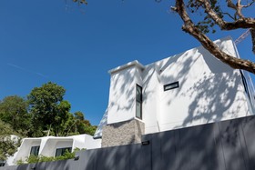 Utopia Naiharn Villa