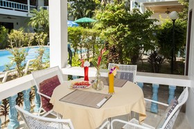 Ya Nui Resort