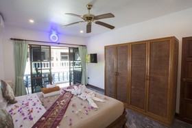 Ya Nui Resort